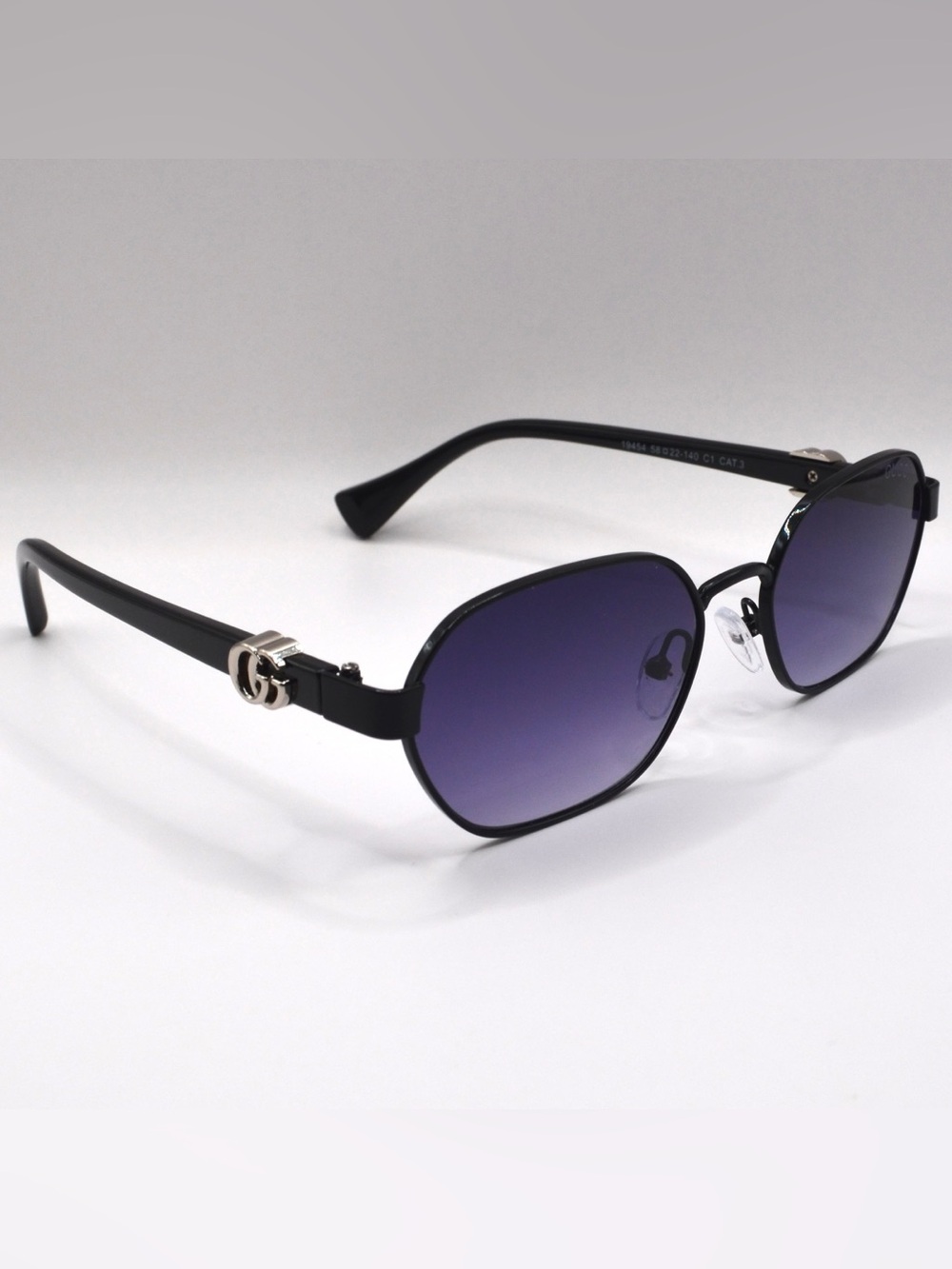 Gucci Women’s Sunglasses – Black / Purple Gradient – New – 58-22-140